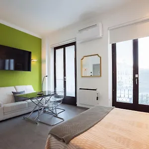 El Balcon De La Vela Apartment