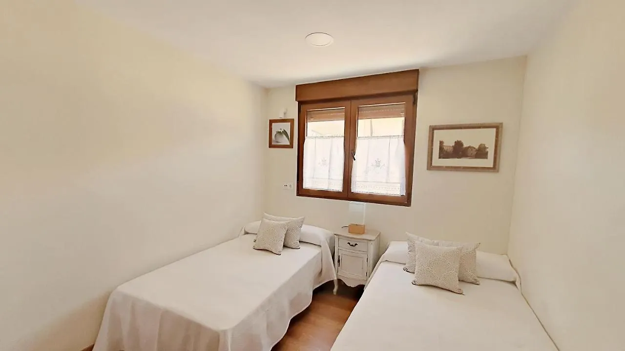 La Leyenda Del Pilar 1616 Realejo Apartment Granada